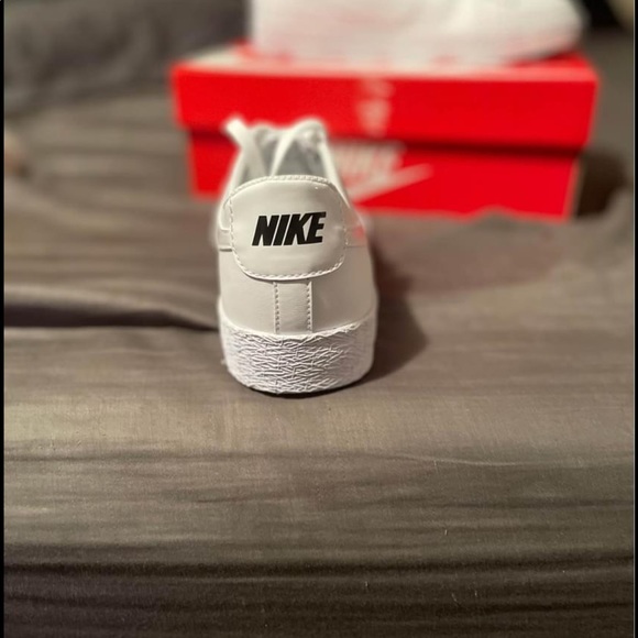 Nike sneakers - Picture 7 of 10